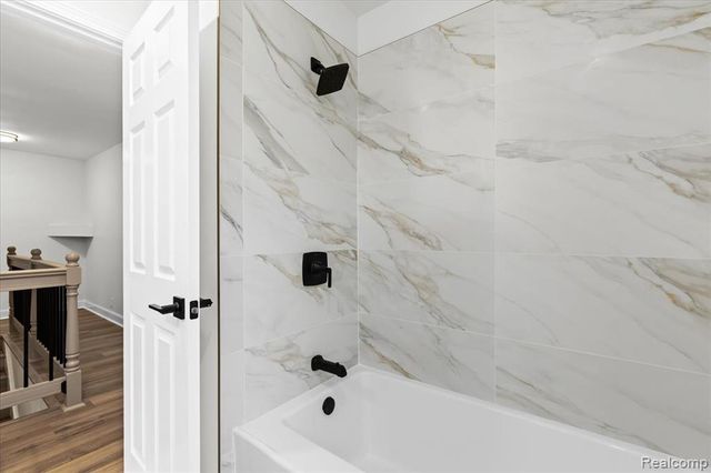 16660 Strathmoor Street, Detroit, MI 48235