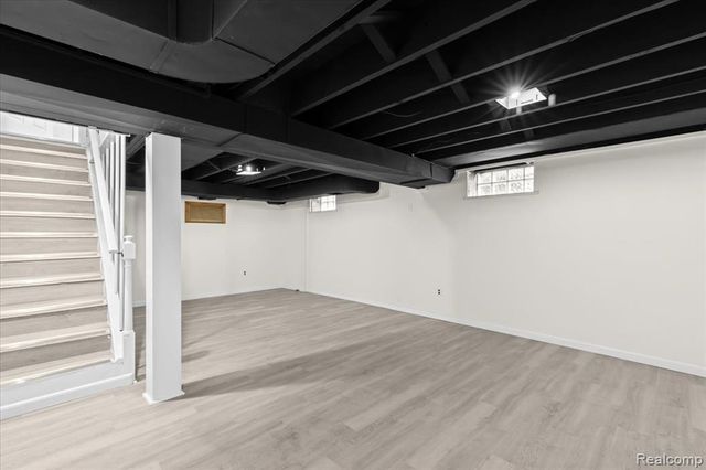 16660 Strathmoor Street, Detroit, MI 48235