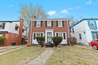 16660 Strathmoor Street, Detroit, MI 48235