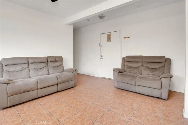 914 W 41st, Los Angeles, CA 90037