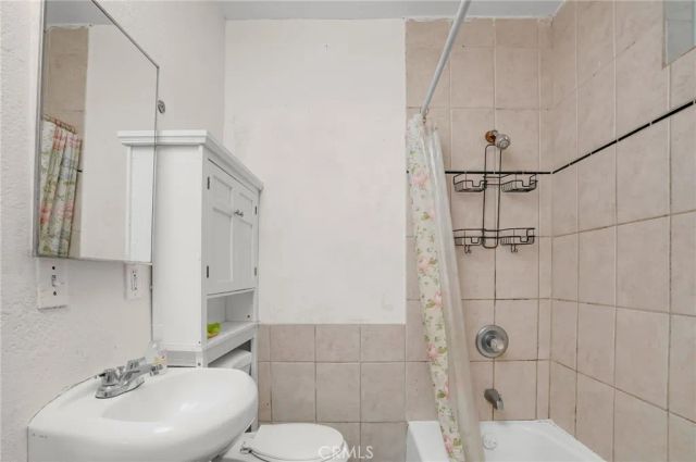 914 W 41st, Los Angeles, CA 90037