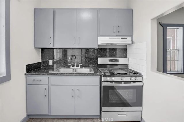 914 W 41st, Los Angeles, CA 90037