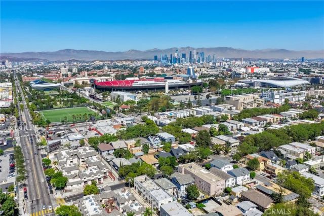 914 W 41st, Los Angeles, CA 90037