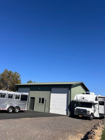 61416 Cougar Trail, Bend, OR 97701