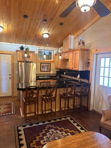 61416 Cougar Trail, Bend, OR 97701