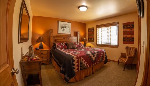 61416 Cougar Trail, Bend, OR 97701
