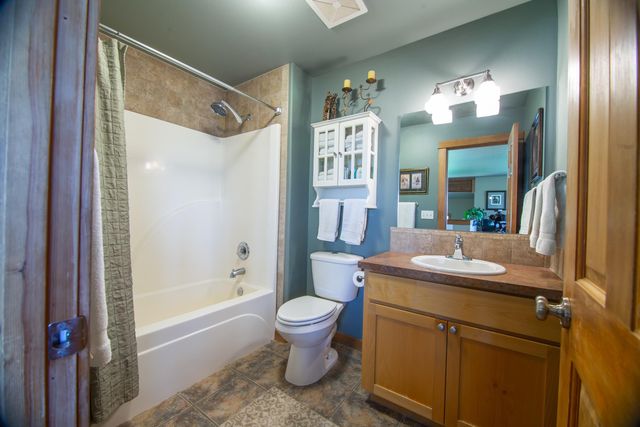 61416 Cougar Trail, Bend, OR 97701