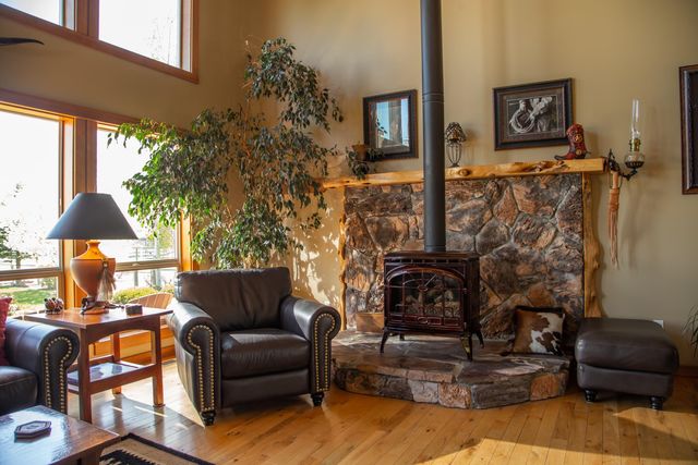 61416 Cougar Trail, Bend, OR 97701