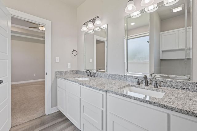 103 W Tomlinson ST, Florence, TX 76527