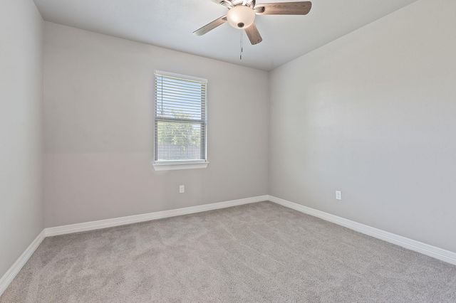 103 W Tomlinson ST, Florence, TX 76527