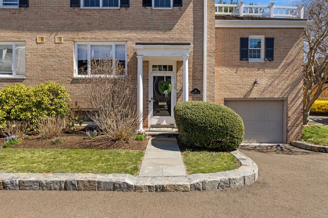 205 Main Street 36, New Canaan, CT 06840
