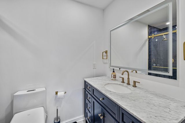 205 Main Street 36, New Canaan, CT 06840