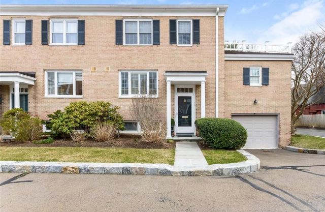 205 Main Street 36, New Canaan, CT 06840