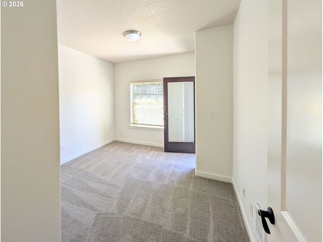 8906 Ne BRENTFORD Way, Hillsboro, OR 97006