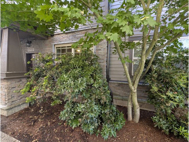 8906 Ne BRENTFORD Way, Hillsboro, OR 97006