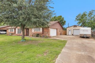 208 Gerald Street, Willis, TX 77378