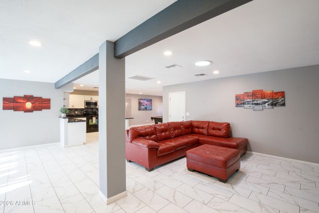 9826 N 37TH Avenue, Phoenix, AZ 85051