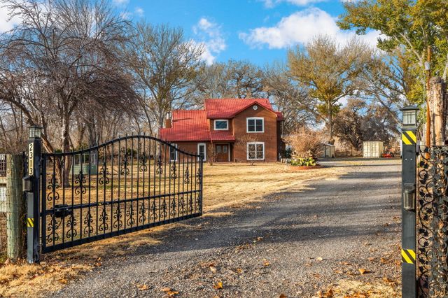 2313 Malpais Road SW, Albuquerque, NM 87105