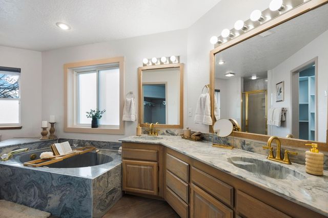 2313 Malpais Road SW, Albuquerque, NM 87105