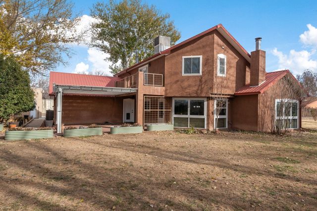 2313 Malpais Road SW, Albuquerque, NM 87105