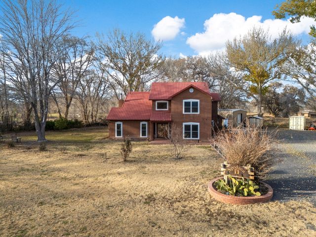 2313 Malpais Road SW, Albuquerque, NM 87105