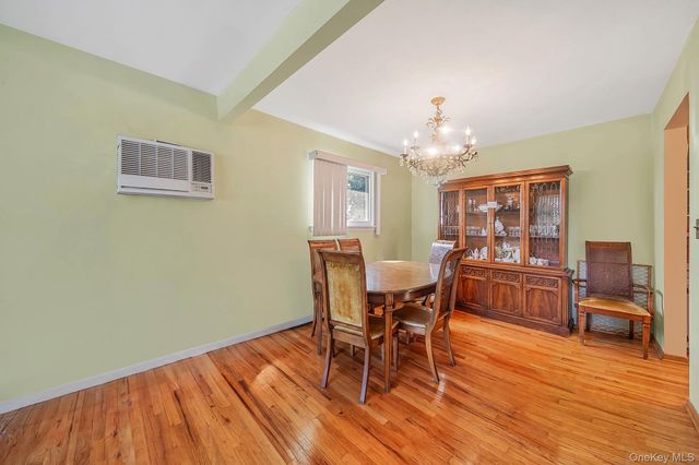 4007 Clark Street, Seaford, NY 11783