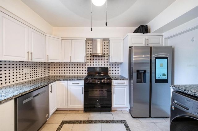 12995 NE 5TH AVENUE, North Miami, FL 33161