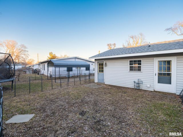 1503 AUGUSTA Street, Pekin, IL 61554