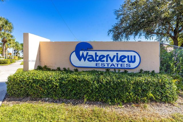 3502 Waterview Cir, Palm Springs, FL 33461