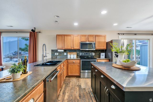 291 W KESTREL DR, Saratoga Springs, UT 84045