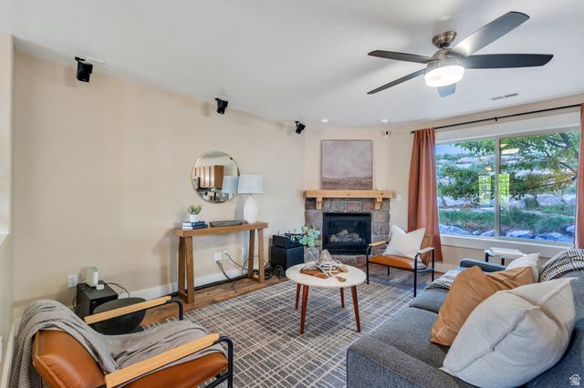 291 W KESTREL DR, Saratoga Springs, UT 84045