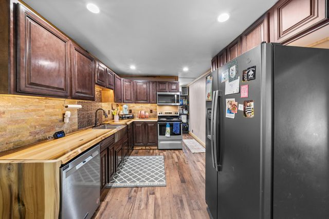311 Chapman Chapel Rd, Pelham, TN 37366