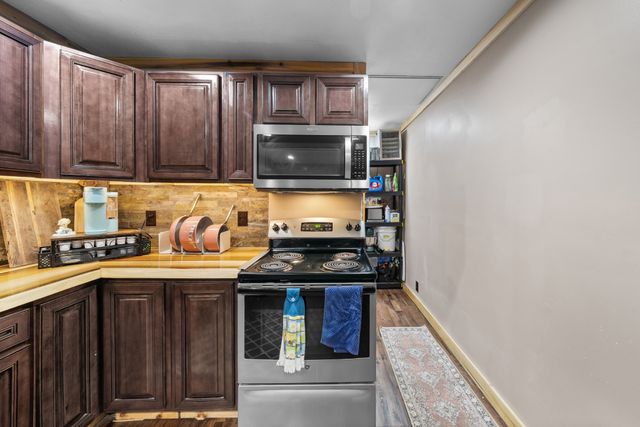 311 Chapman Chapel Rd, Pelham, TN 37366