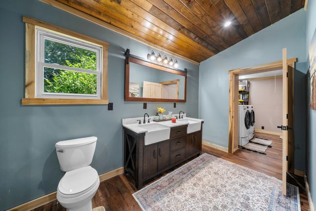 311 Chapman Chapel Rd, Pelham, TN 37366