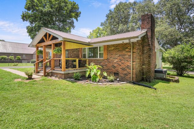 311 Chapman Chapel Rd, Pelham, TN 37366