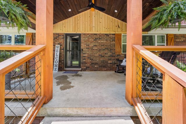 311 Chapman Chapel Rd, Pelham, TN 37366