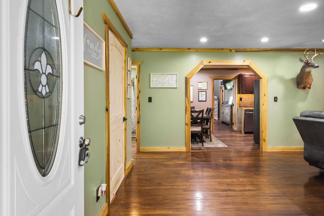 311 Chapman Chapel Rd, Pelham, TN 37366