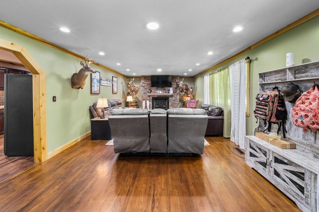 311 Chapman Chapel Rd, Pelham, TN 37366
