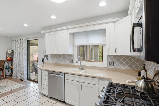 79 KAYE PARK Terrace, Gates, NY 14624