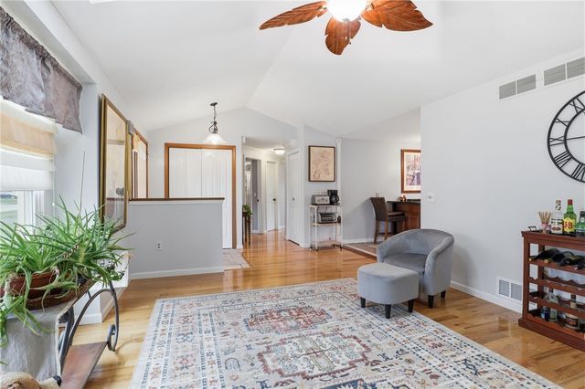 79 KAYE PARK Terrace, Gates, NY 14624