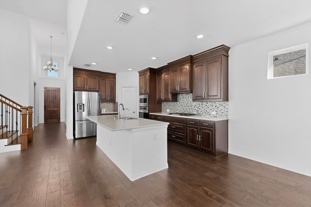 2249 English Ivy Road, Frisco, TX 75033