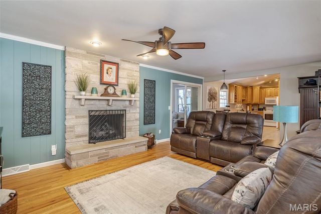 803 Fieldcrest Drive, Washington, MO 63090