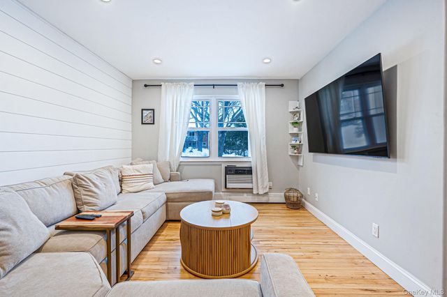 73 Fairharbor Drive 73, Patchogue, NY 11772