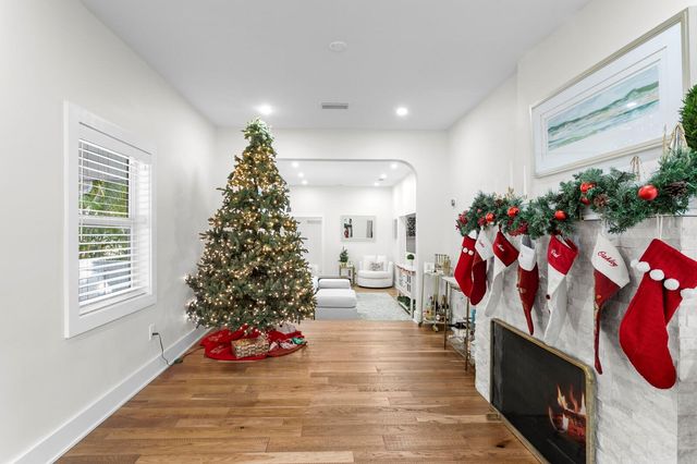 1719 11TH STREET N, St Petersburg, FL 33704