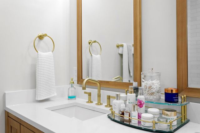 1719 11TH STREET N, St Petersburg, FL 33704