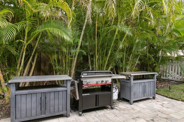 1719 11TH STREET N, St Petersburg, FL 33704