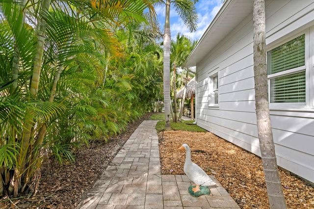 1719 11TH STREET N, St Petersburg, FL 33704