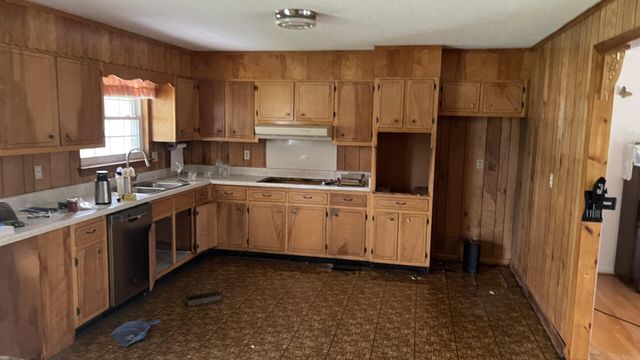 879 S Jenkins Road, Chickamauga, GA 30707