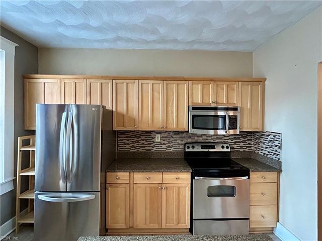 3020 Colonial Ave Apt A1, Norfolk, VA 23508