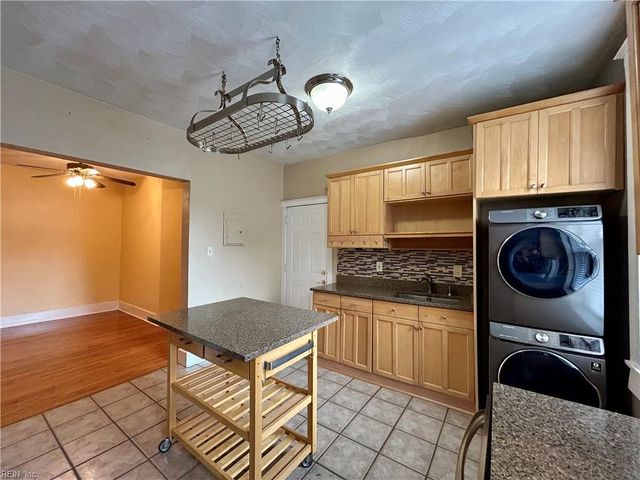 3020 Colonial Ave Apt A1, Norfolk, VA 23508